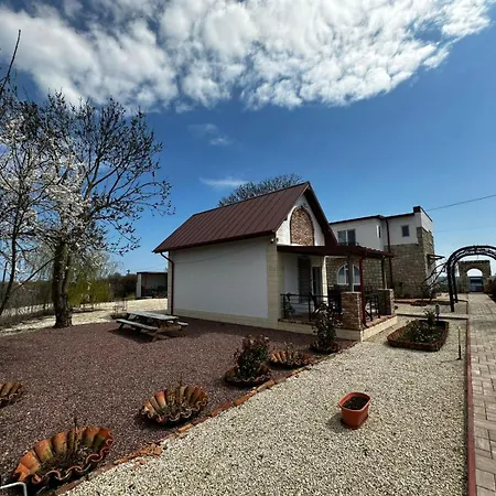 Halta Pescarus Guest house 3*